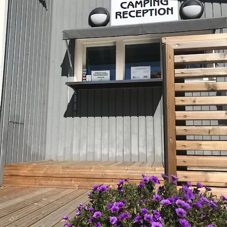 Juthbacka Camping Hotel Uusikaarlepyy