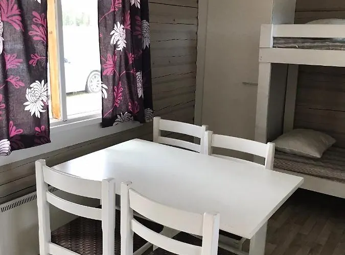 Hotel Juthbacka Camping Uusikaarlepyy